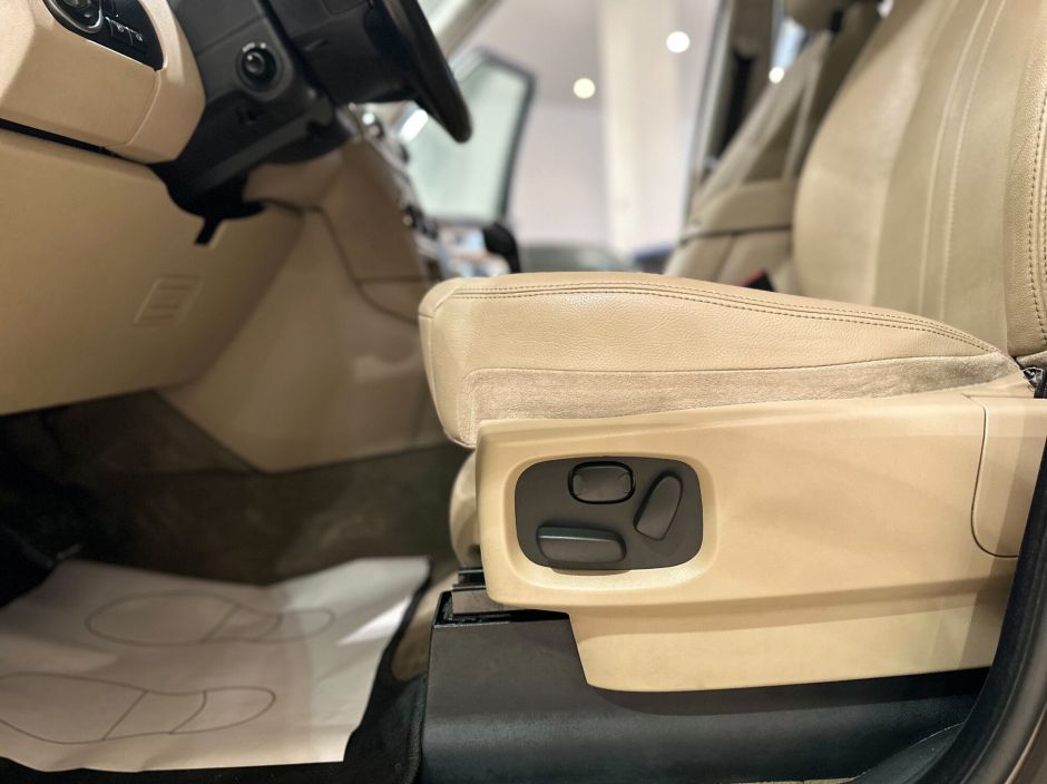 Land Rover Discovery, 3.0 л, АТ, 2012 фото 11