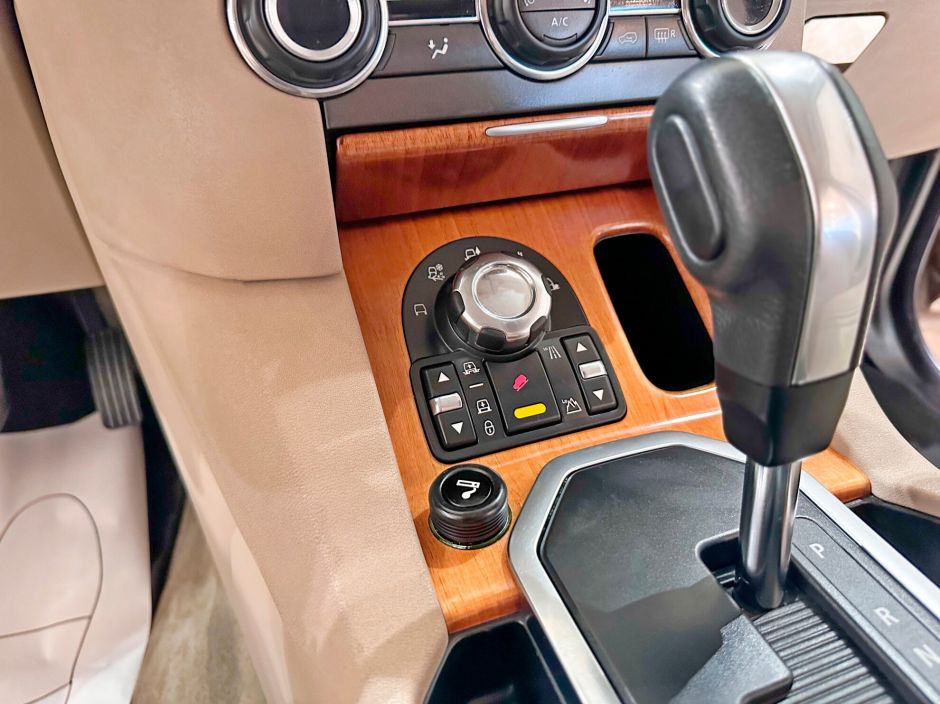 Land Rover Discovery, 3.0 л, АТ, 2012 фото 15