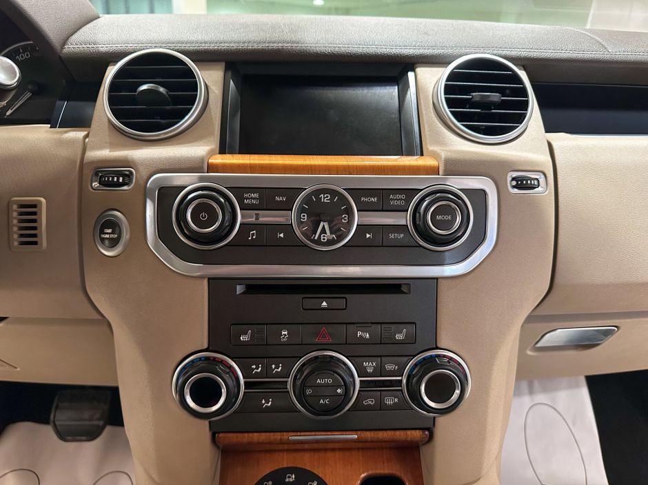 Land Rover Discovery, 3.0 л, АТ, 2012 фото 17