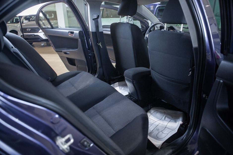 Mitsubishi Lancer, 1.5 л, АТ, 2011 фото 7