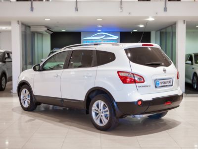 Nissan Qashqai+2, 2.0 л, CVT, 2011 фото 6