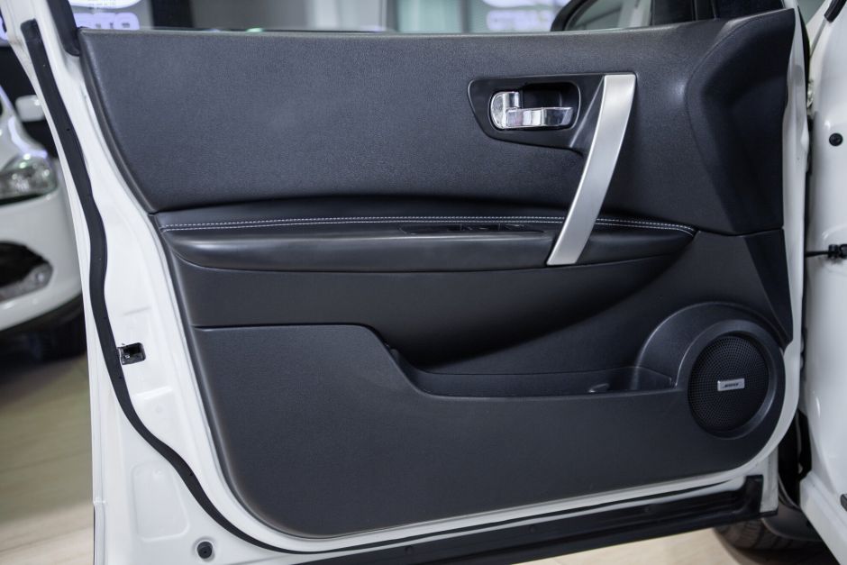 Nissan Qashqai+2, 2.0 л, Вариатор, 2011 фото 2