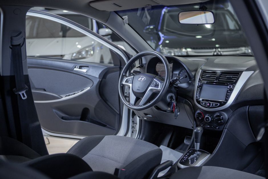 Hyundai Solaris, 1.6 л, АТ, 2014 фото 8