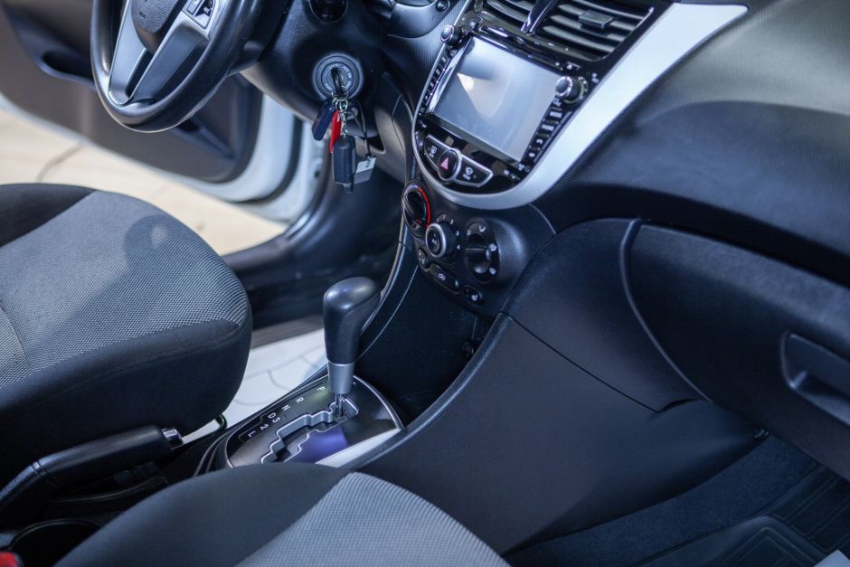 Hyundai Solaris, 1.6 л, АТ, 2014 фото 10