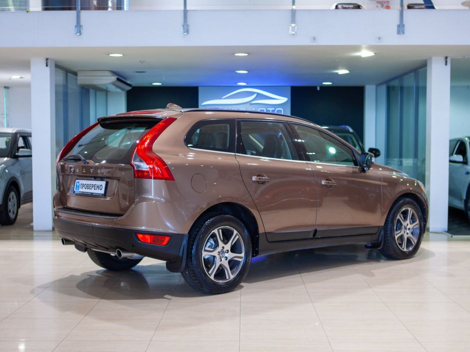 Volvo XC60, 2.4 л, АТ, 2012 фото 4