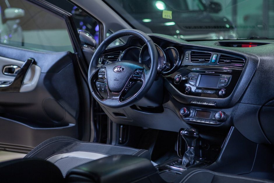 Kia Ceed, 1.6 л, АТ, 2013 фото 9