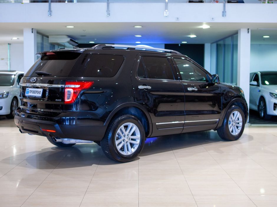 Ford Explorer, 3.5 л, АТ, 2012 фото 4