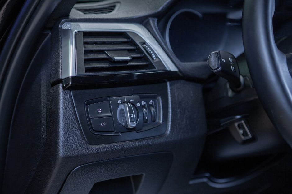 BMW 3 серия, 2.0 л, АТ, 2018 фото 10