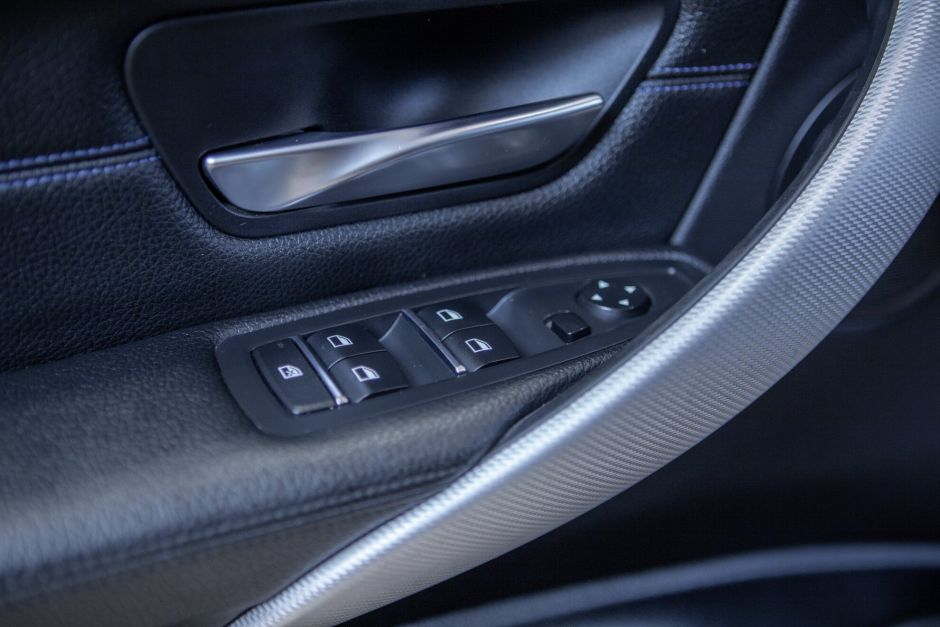 BMW 3 серия, 2.0 л, АТ, 2018 фото 2