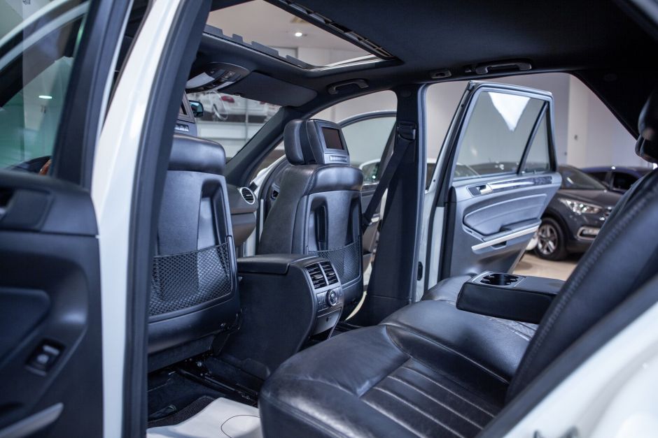 Mercedes-Benz M-класс, 5.5 л, АТ, 2008 фото 9