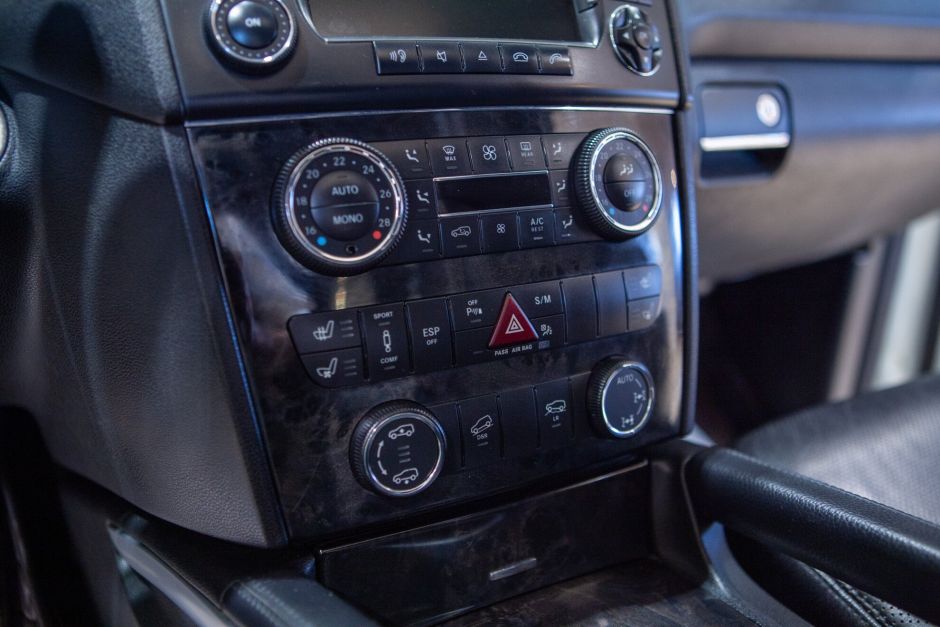 Mercedes-Benz M-класс, 5.5 л, АТ, 2008 фото 14