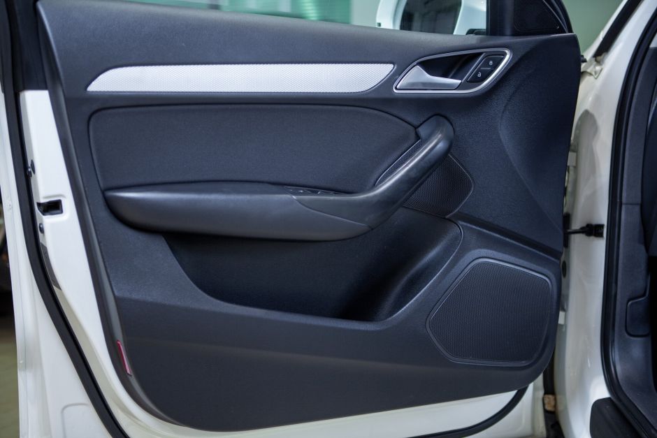 Audi Q3, 2.0 л, Робот, 2012 фото 10