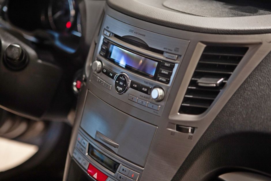 Subaru Outback, 2.5 л, Вариатор, 2011 фото 6