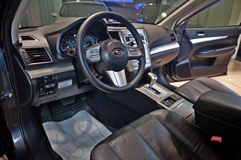 Subaru Outback, 2.5 л, Вариатор, 2011 фото 7