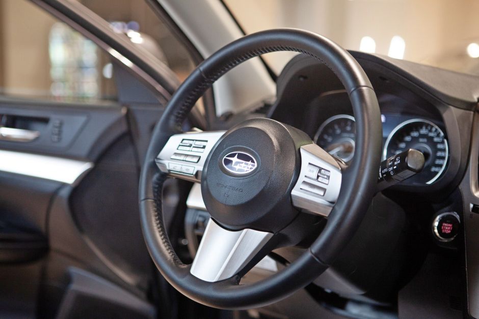 Subaru Outback, 2.5 л, Вариатор, 2011 фото 2