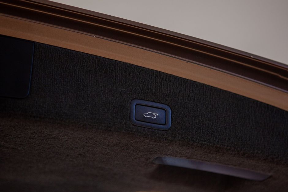 Volvo XC60, 2.4 л, АТ, 2010 фото 1