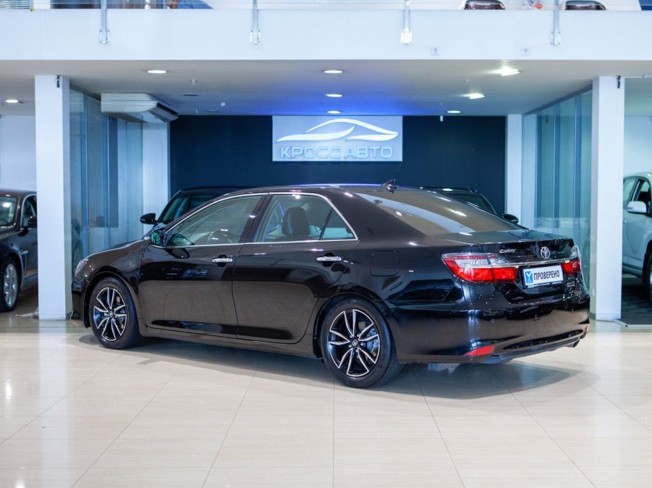 Toyota Camry, 2.5 л, АТ, 2017 фото 6