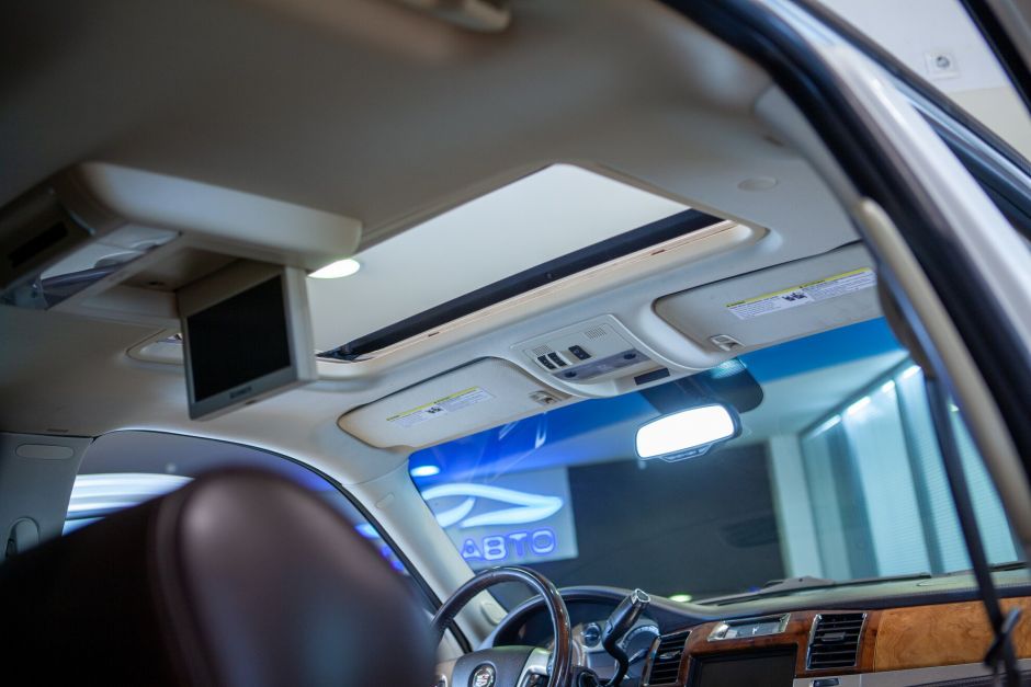 Cadillac Escalade, 6.2 л, АТ, 2011 фото 8