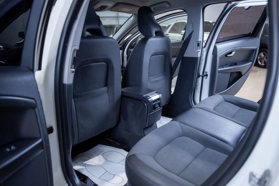 Volvo XC70, 2.4 л, АТ, 2015 фото 8