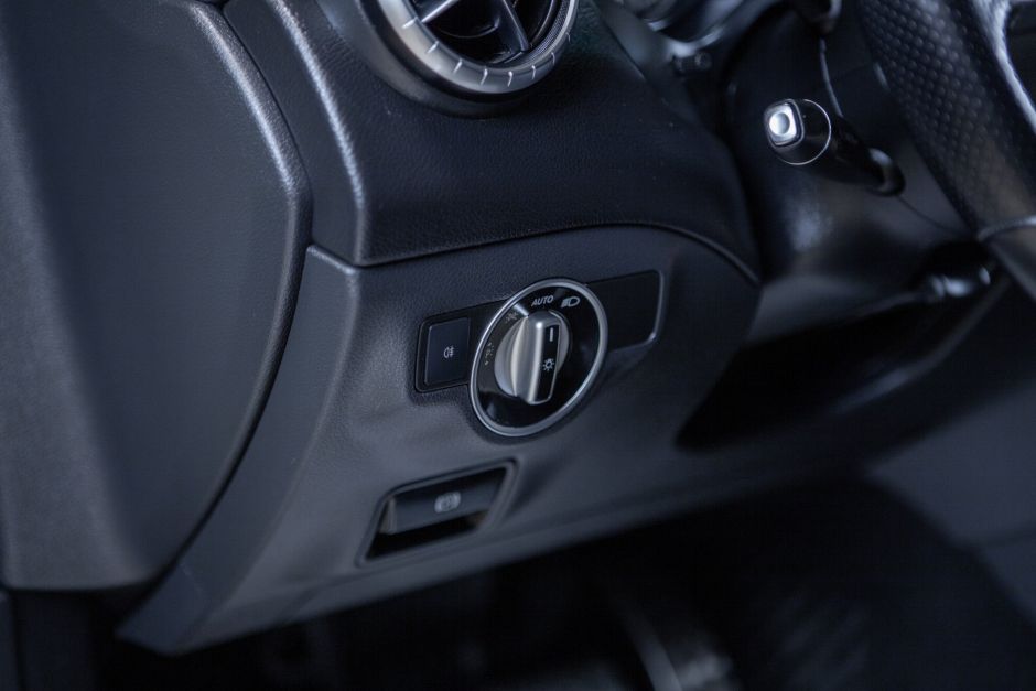 Mercedes-Benz CLA-класс, 1.6 л, Робот, 2013 фото 10