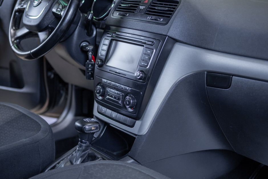 Skoda Yeti, 1.8 л, Робот, 2012 фото 13