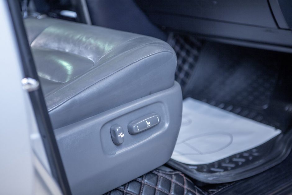 Toyota Land Cruiser, 4.5 л, АТ, 2010 фото 1