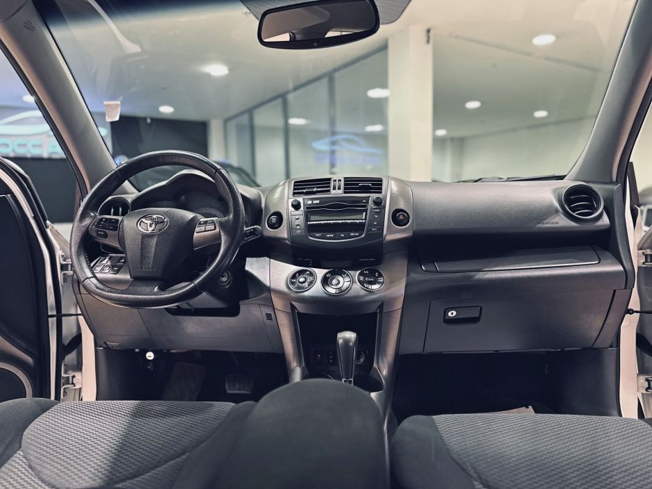 Toyota RAV4, 2.0 л, Вариатор, 2012 фото 7