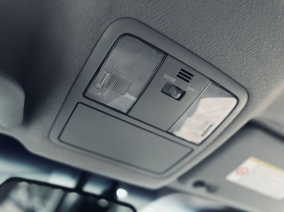 Toyota RAV4, 2.0 л, Вариатор, 2012 фото 2