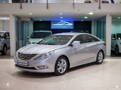 Hyundai Sonata, 2.0 л, АКПП, 2011 фото 3