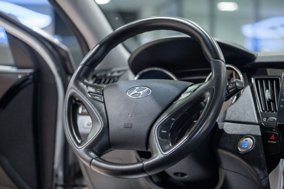 Hyundai Sonata, 2.0 л, АТ, 2011 фото 13