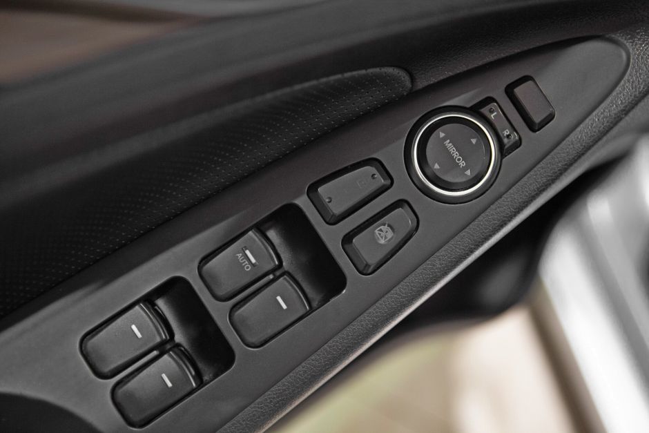 Hyundai Sonata, 2.0 л, АТ, 2011 фото 1