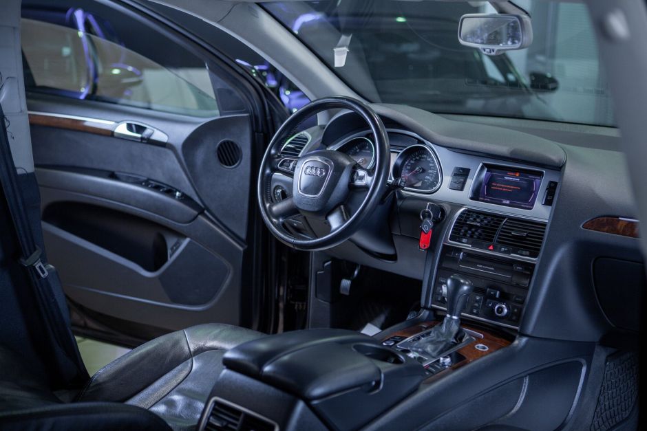 Audi Q7, 3.0 л, АТ, 2010 фото 10