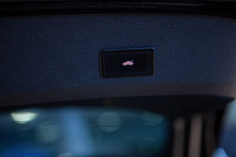 Audi Q7, 3.0 л, АТ, 2010 фото 1