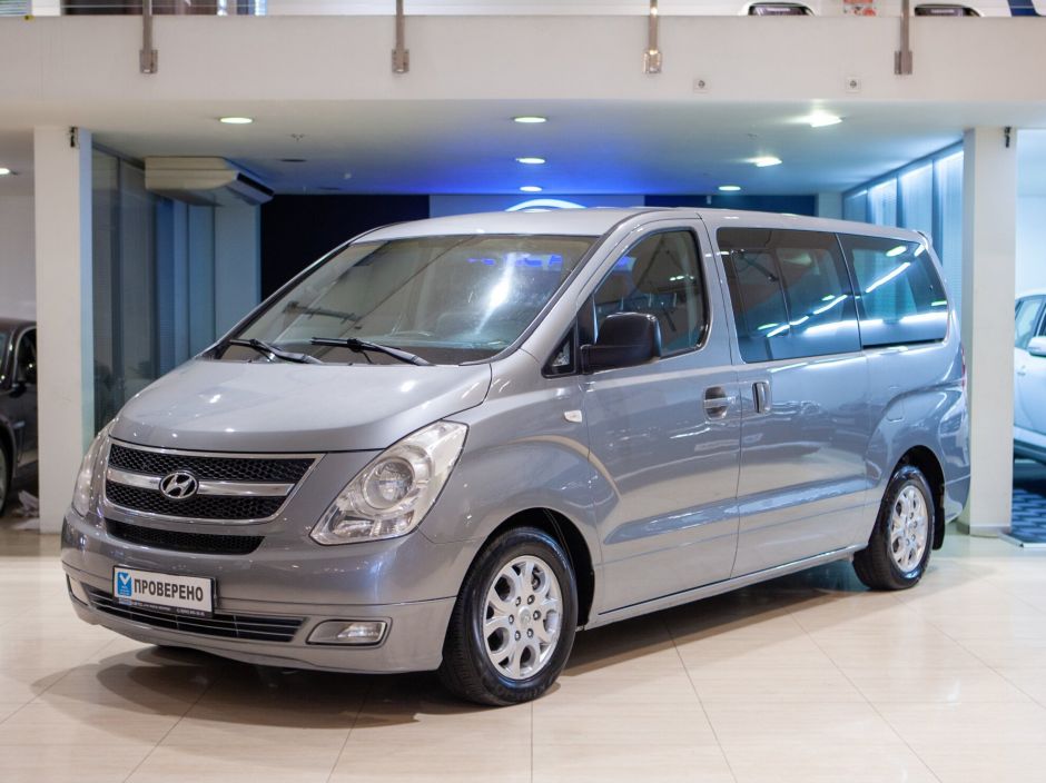 Hyundai Grand Starex, 2.5 л, АТ, 2011 фото 3