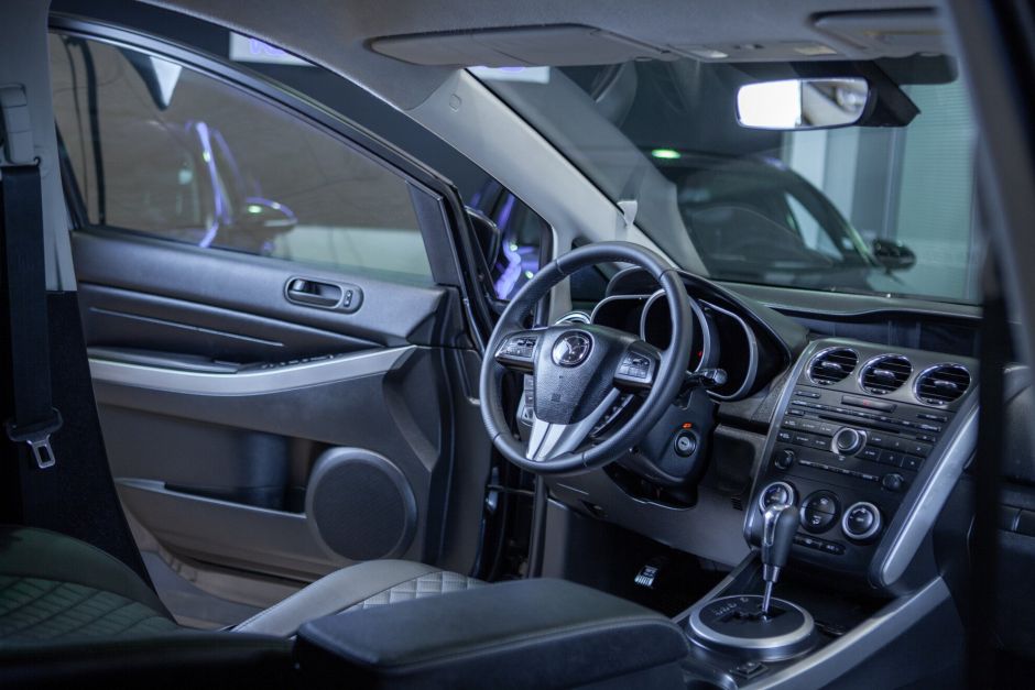 Mazda CX-7, 2.5 л, АТ, 2011 фото 9