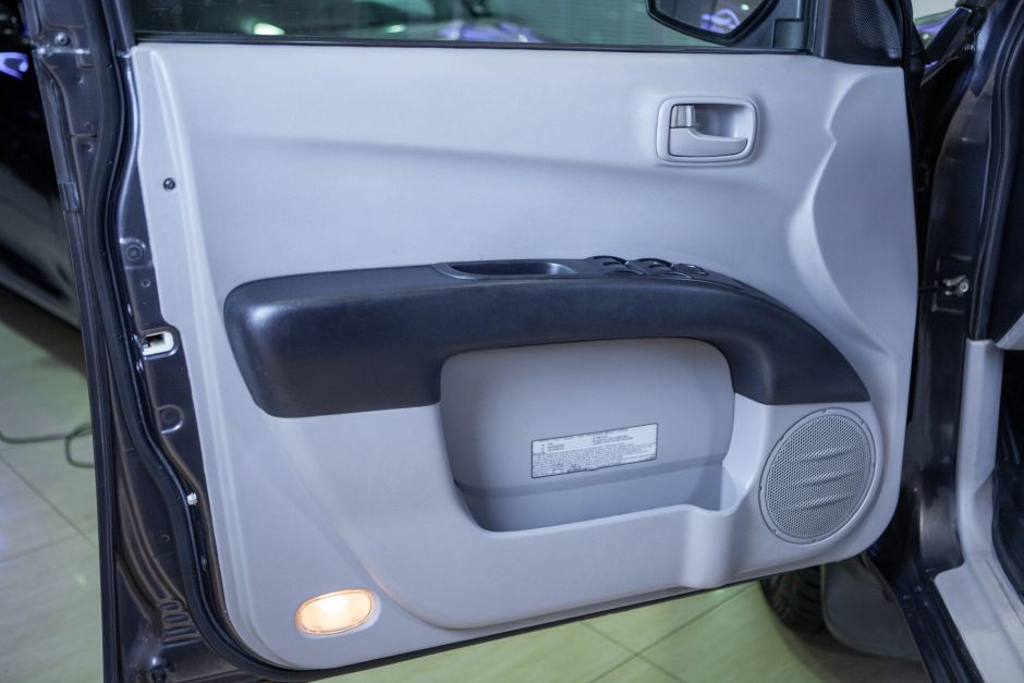 Mitsubishi L200, 2.4 л, МТ, 2010 фото 10