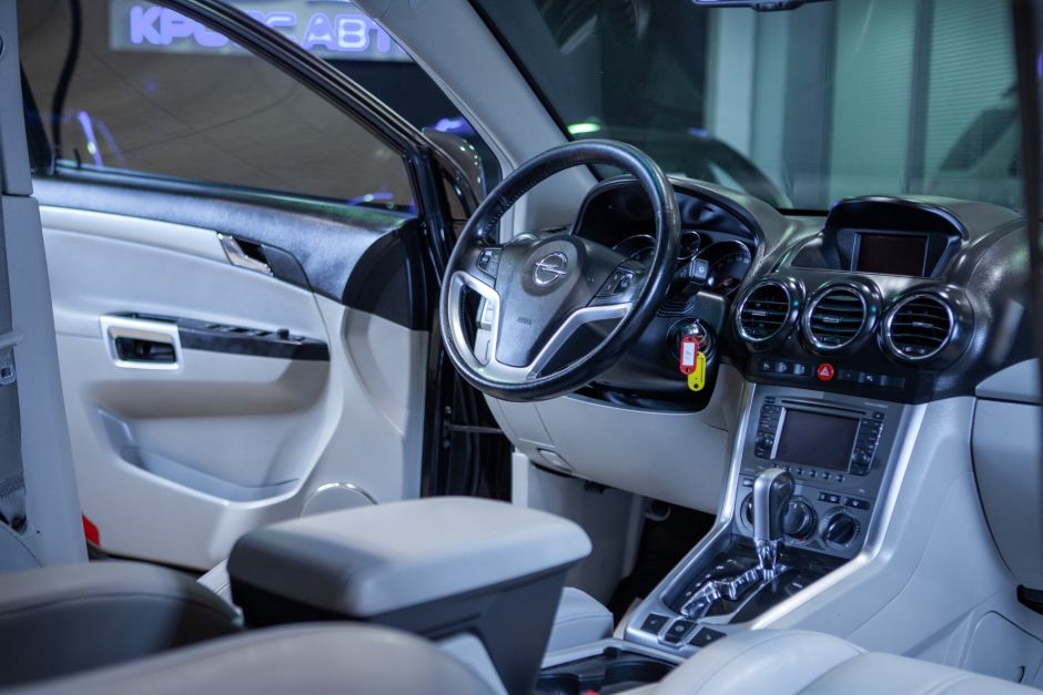 Opel Antara, 2.2 л, АТ, 2013 фото 9