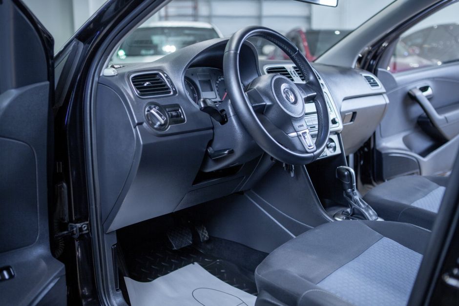 Volkswagen Polo, 1.6 л, АТ, 2013 фото 7