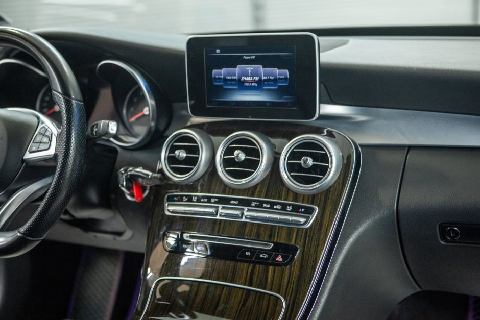 Mercedes-Benz C-класс, 2.0 л, АТ, 2016 фото 15
