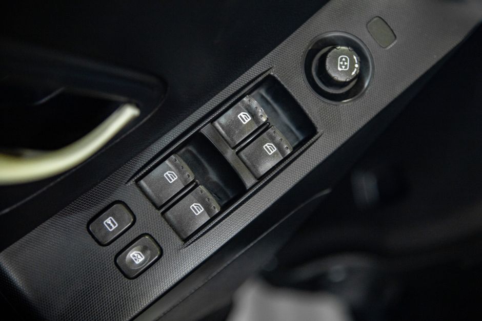 SsangYong Actyon, 2.0 л, АТ, 2011 фото 2