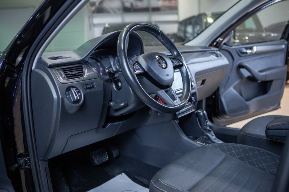 Skoda Rapid, АТ, 2018 фото 7