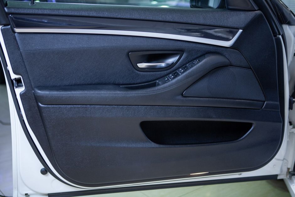 BMW 5 серия, АТ, 2014 фото 10