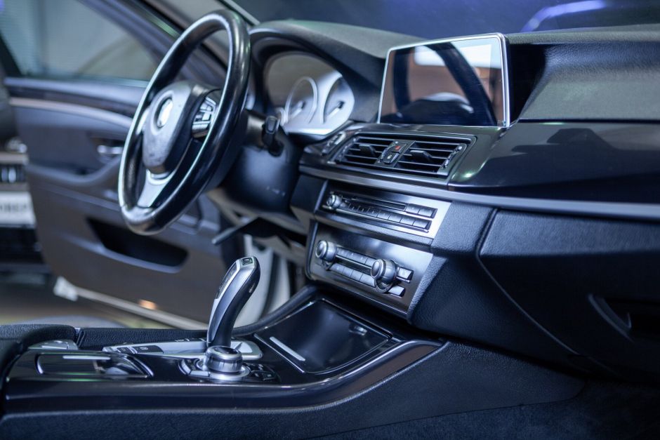 BMW 5 серия, АТ, 2014 фото 15