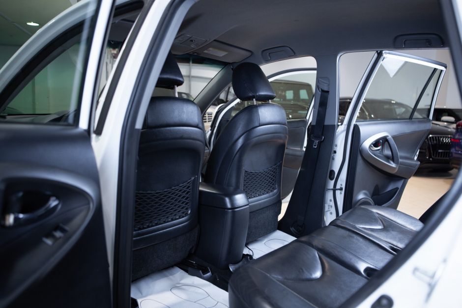 Toyota RAV4, Вариатор, 2010 фото 8