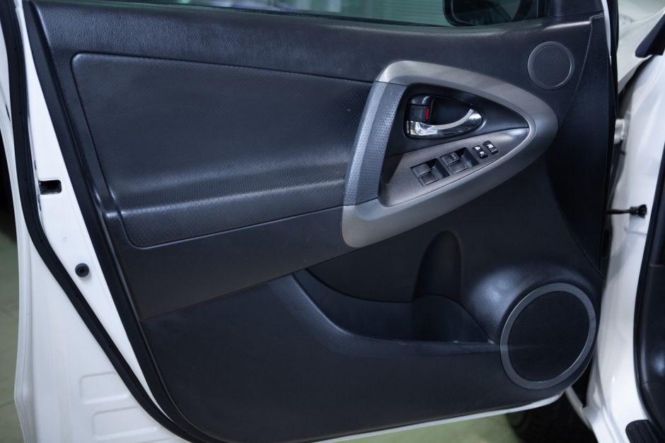 Toyota RAV4, Вариатор, 2010 фото 14