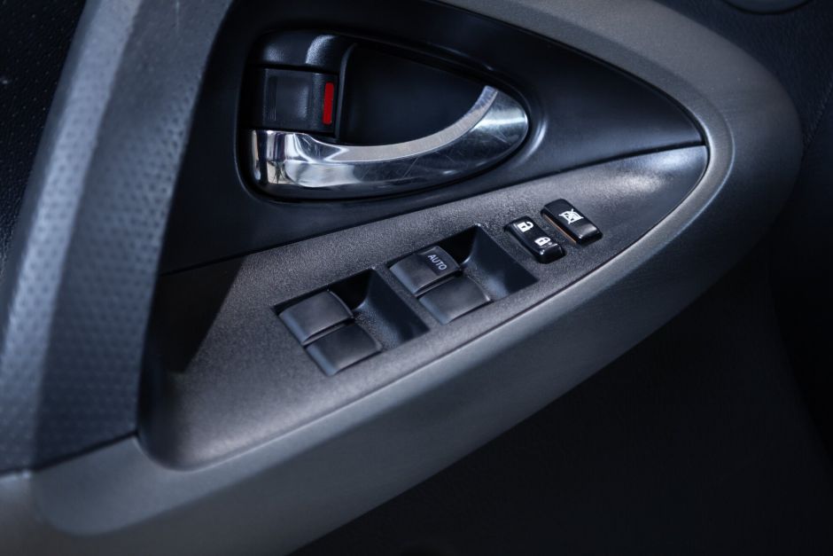 Toyota RAV4, Вариатор, 2010 фото 15