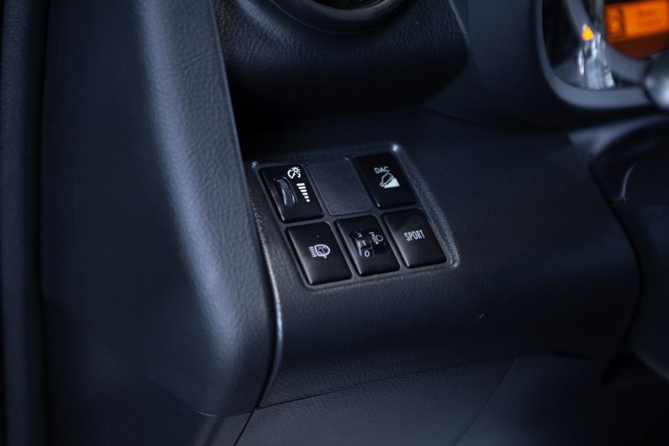 Toyota RAV4, Вариатор, 2010 фото 16