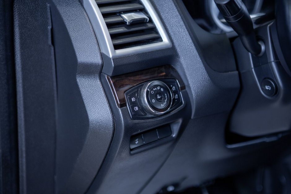 Ford Explorer, АТ, 2015 фото 13