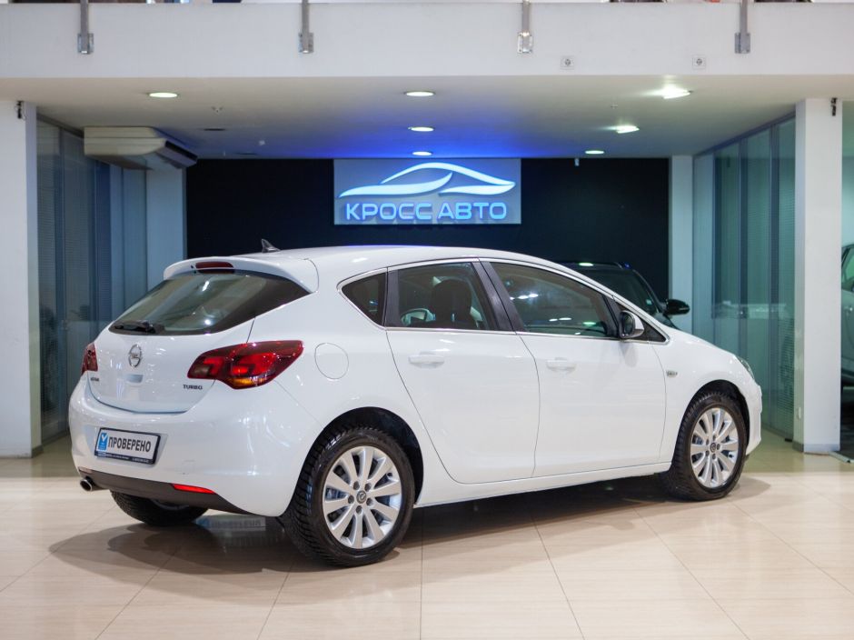 Opel Astra, АТ, 2011 фото 4