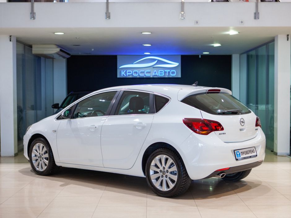 Opel Astra, АТ, 2011 фото 6